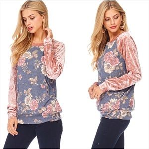 Scrumptious crushed velvet sleeves floral top!